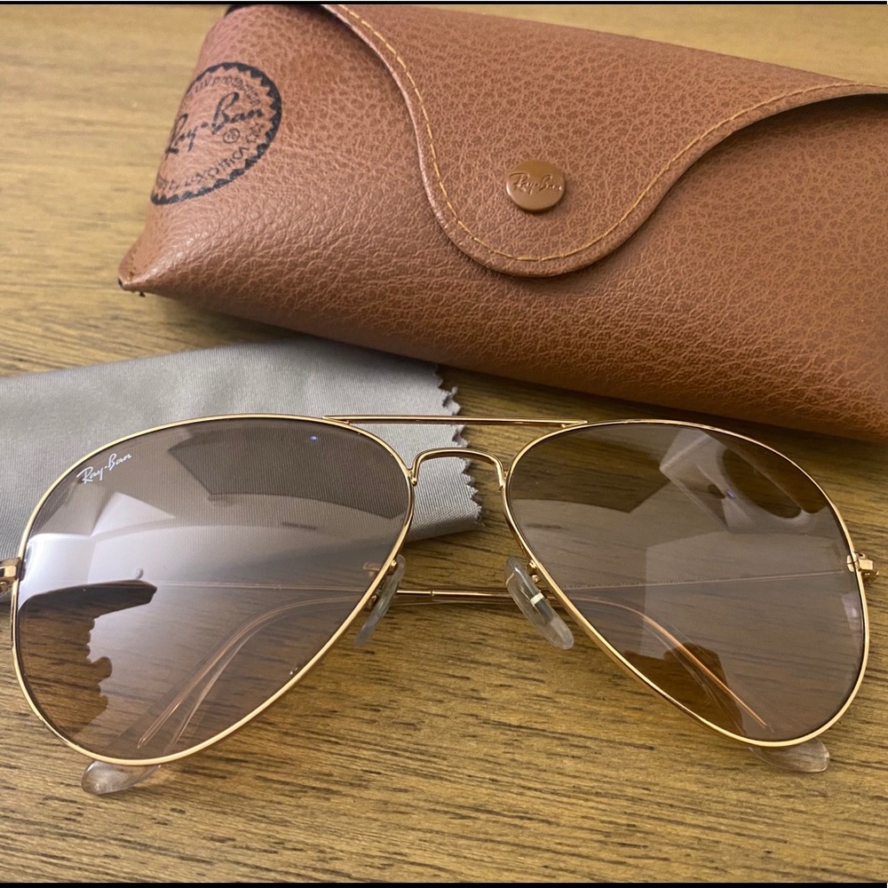 Ray-Ban Gold Aviators